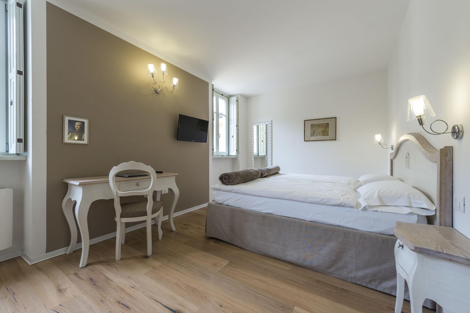 آركو Villa Italia Luxury Suites And Apartments المظهر الخارجي الصورة