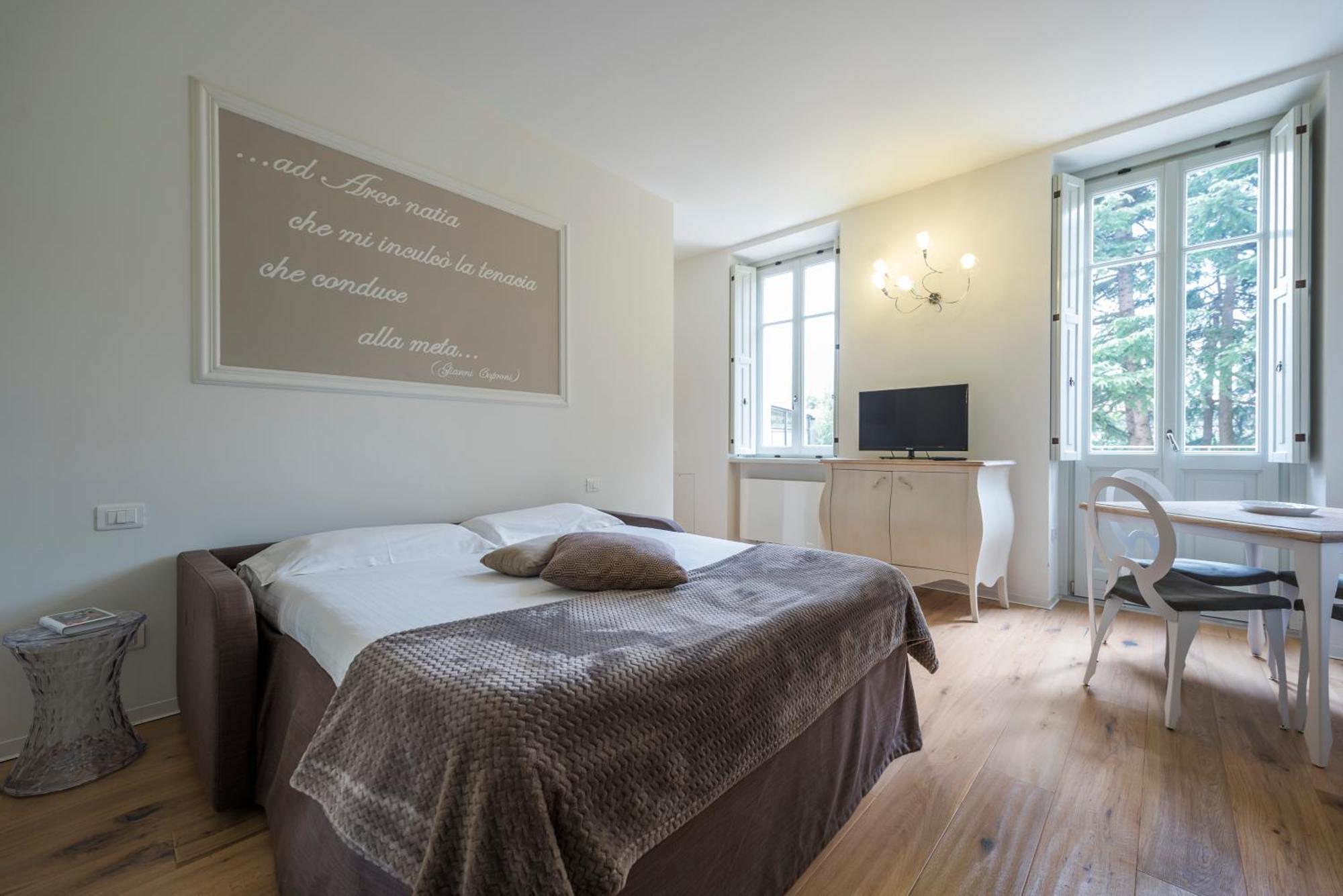 آركو Villa Italia Luxury Suites And Apartments المظهر الخارجي الصورة